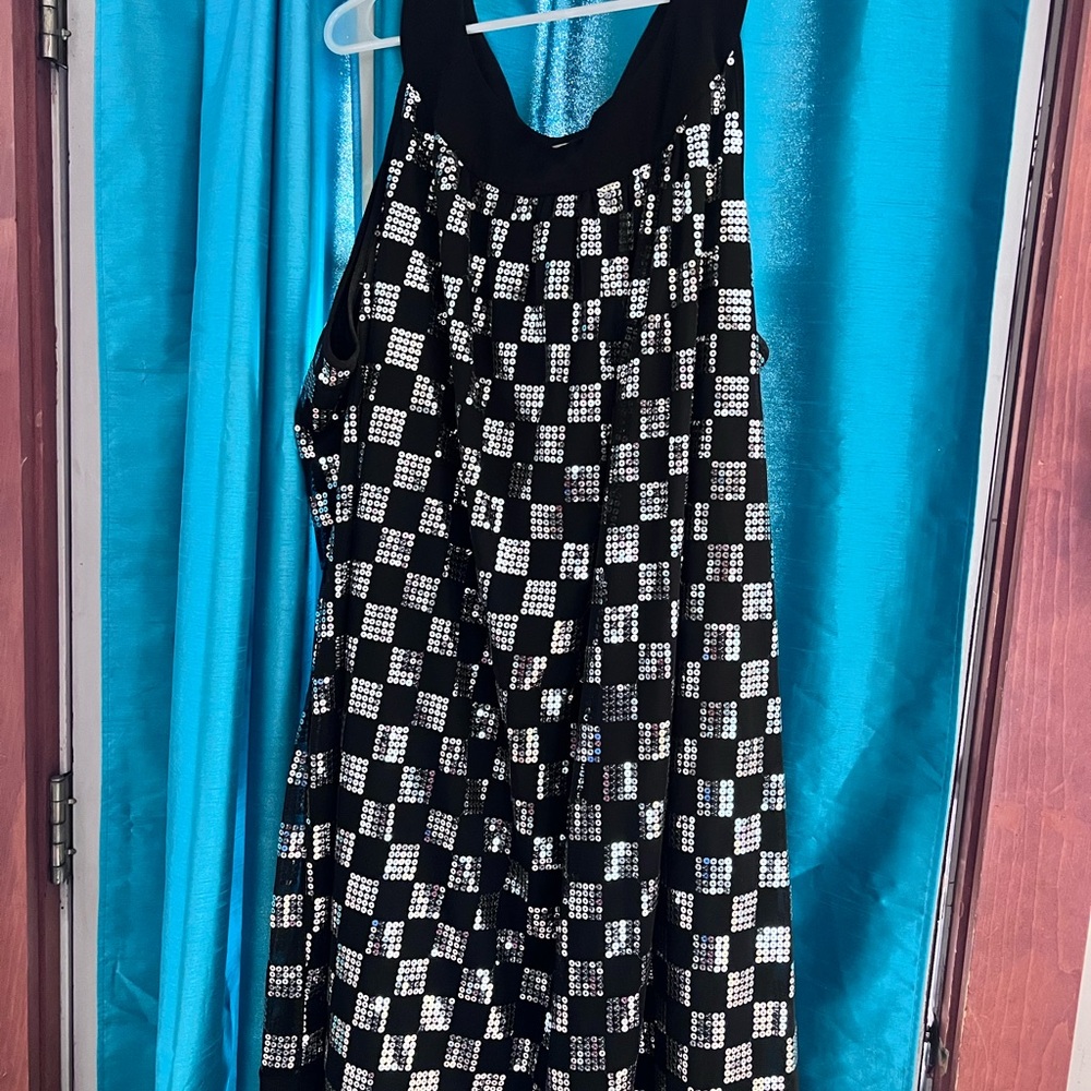 Elegant Black and White Checkered Dress